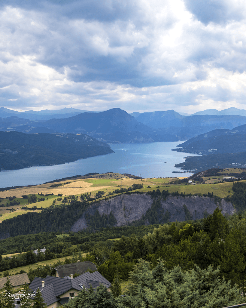 Lac de Serre-Ponçon, Sud des Alpes